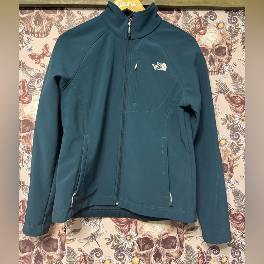 North Face Lightweight Winter Jacket - image 1